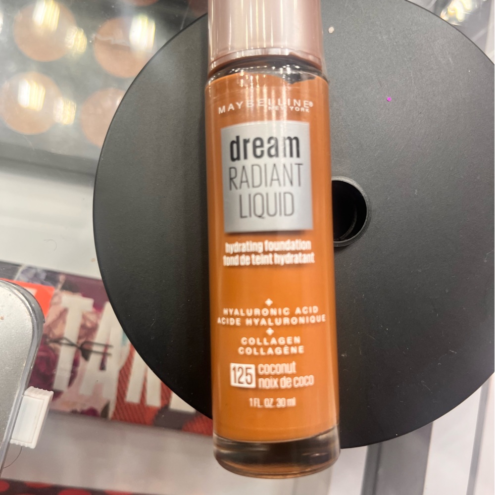 ‎Maybelline Liquid foundation Color 125 Coconut 3.59 oz